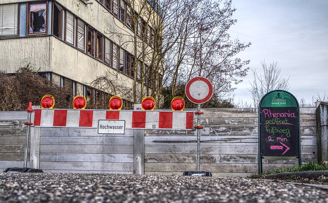 Jak sprawdzić szczelność przewodów podciśnienia? Jak sprawdzić szczelność przewodów podciśnienia?